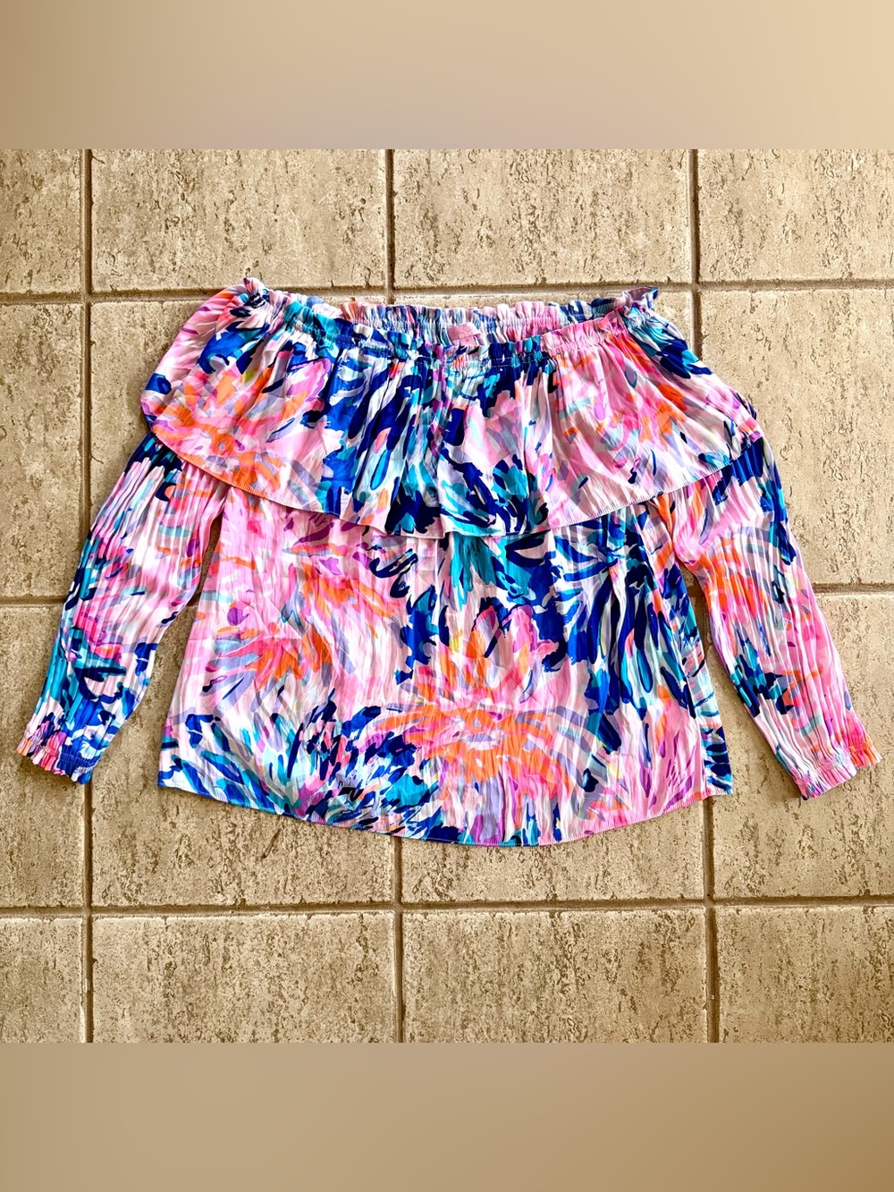 Lilly Pulitzer Off The Shoulder Dee Top Off Tropic Size XL Pink Blue Colorful